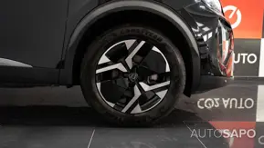 Peugeot 2008 1.2 PureTech Allure EAT8 de 2024