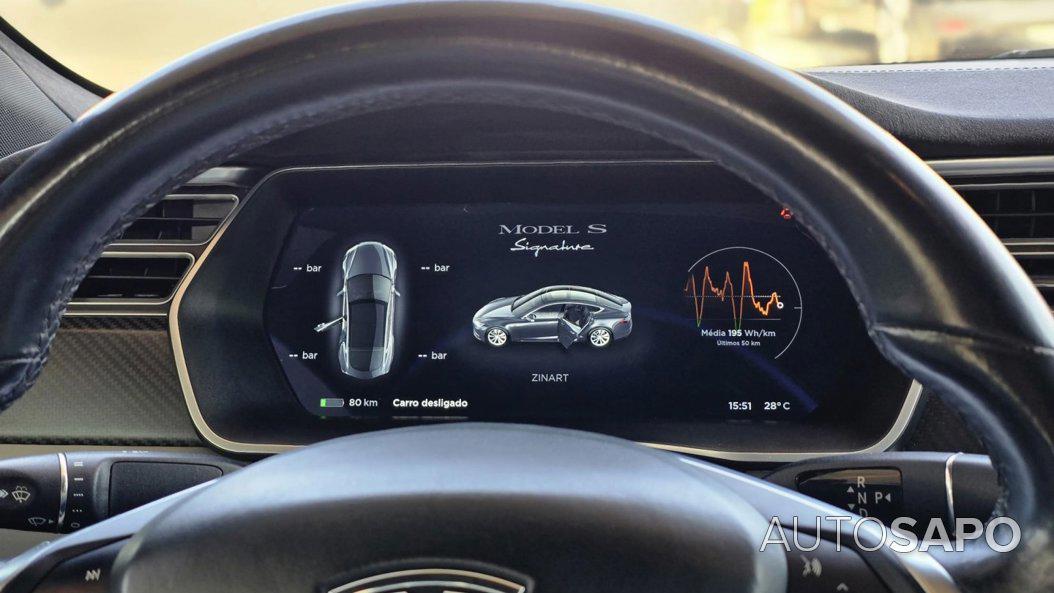 Tesla Model S 85D de 2016