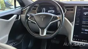 Tesla Model S 85D de 2016
