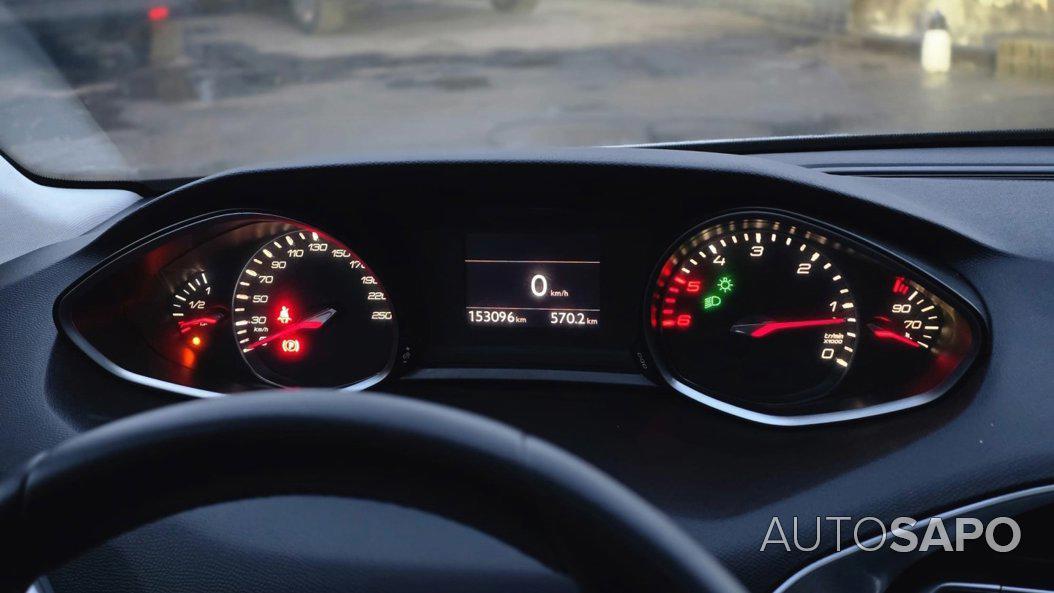 Peugeot 308 1.6 BlueHDi Allure J17 de 2014