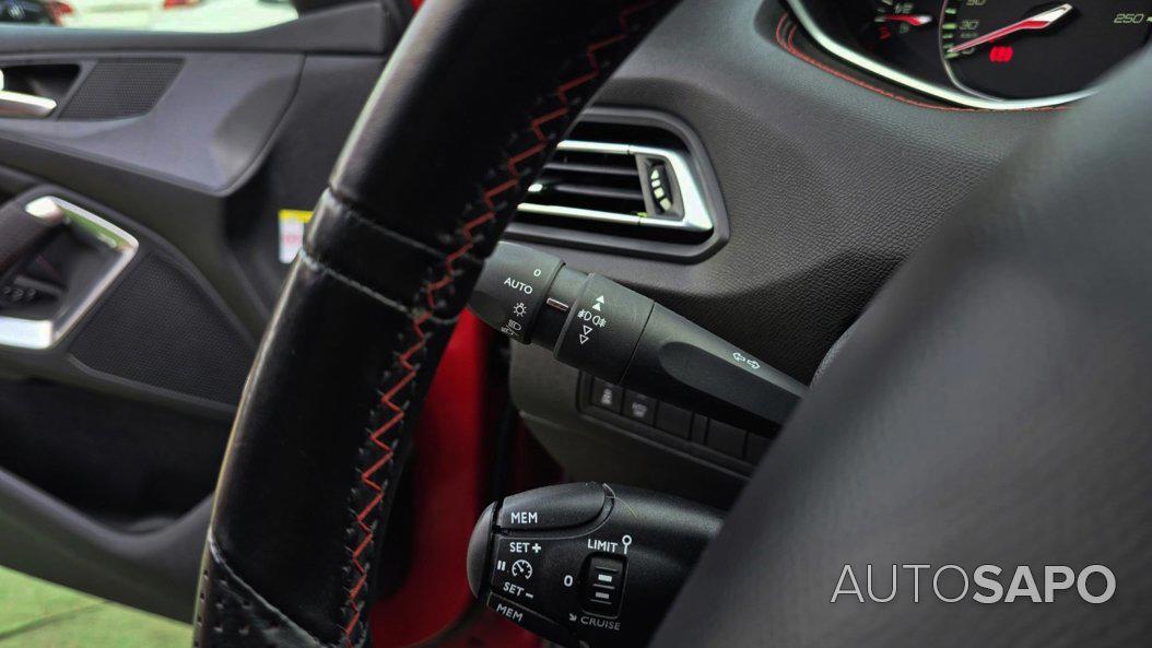 Peugeot 308 1.6 BlueHDi GT Line de 2016