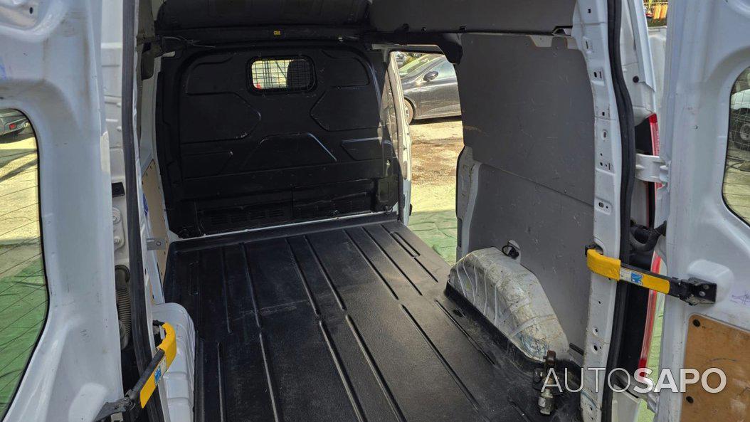 Ford Transit 300L1 2.0 TDCi H2-Tecto Alto Ambiente de 2018