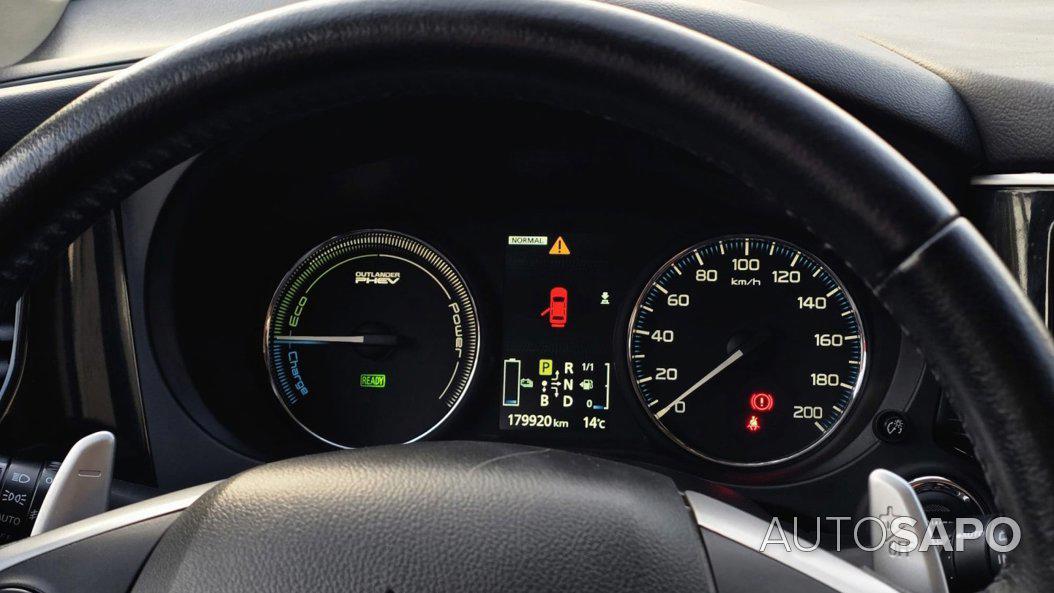 Mitsubishi Outlander 2.0 MIVEC Intense+ de 2014