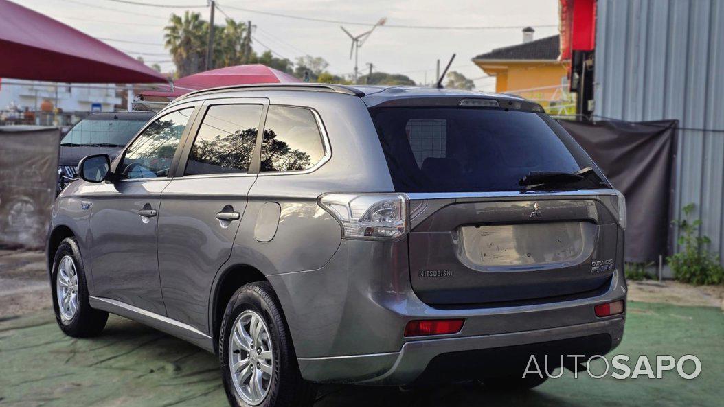 Mitsubishi Outlander 2.0 MIVEC Intense+ de 2014