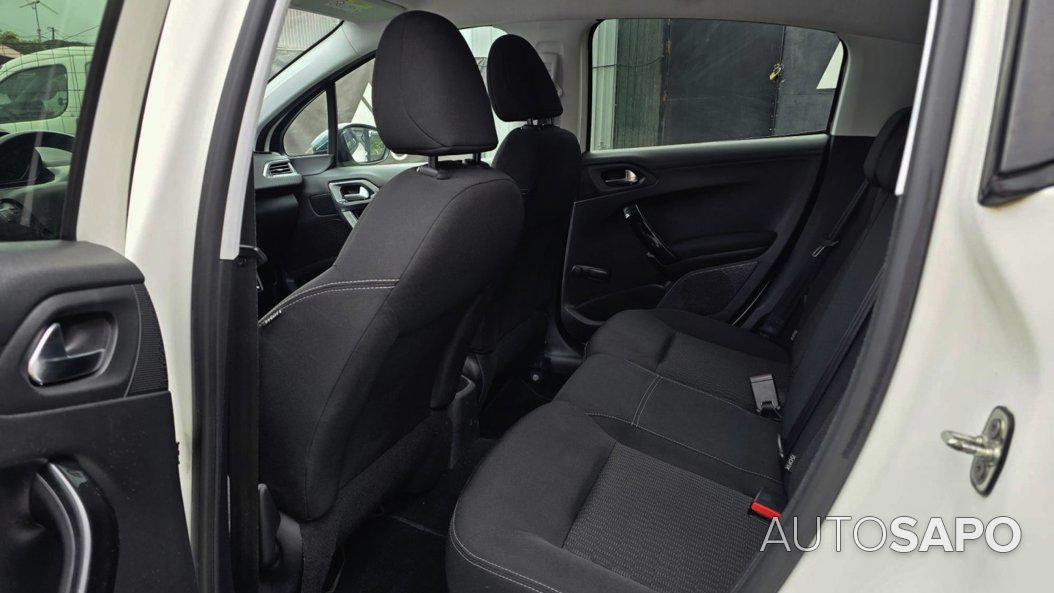 Peugeot 208 de 2016