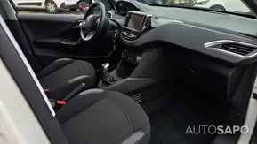 Peugeot 208 de 2016