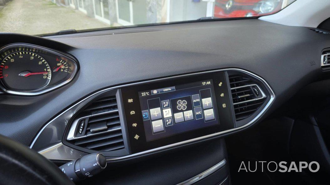 Peugeot 308 1.2 PureTech Style de 2016