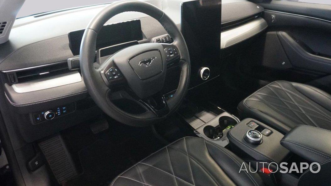 Ford Mustang Mach-E de 2021