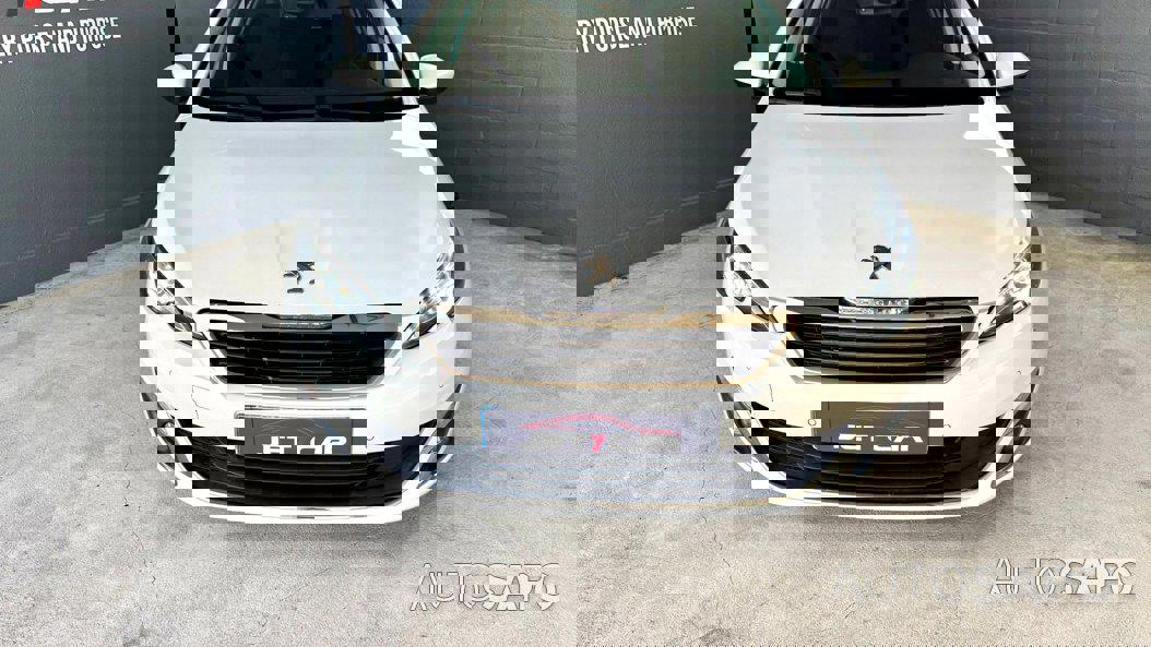 Peugeot 308 1.2 PureTech Allure Faróis Full LED de 2015