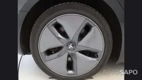 Tesla Model 3 Long-Range Dual Motor AWD de 2019