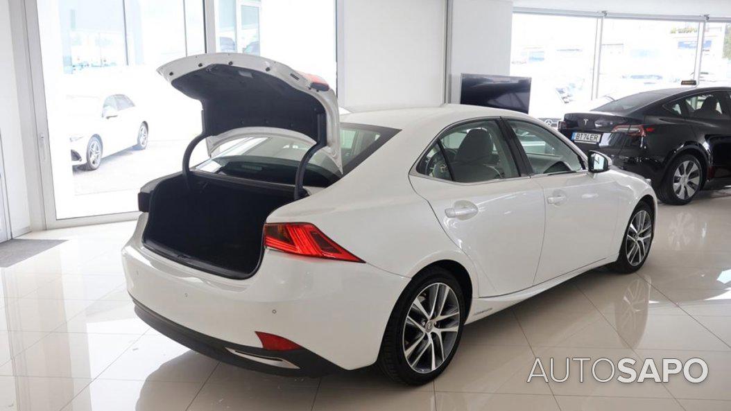 Lexus IS de 2018