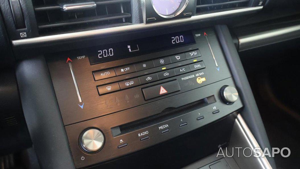 Lexus IS de 2018