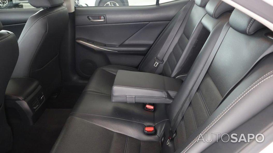 Lexus IS de 2018
