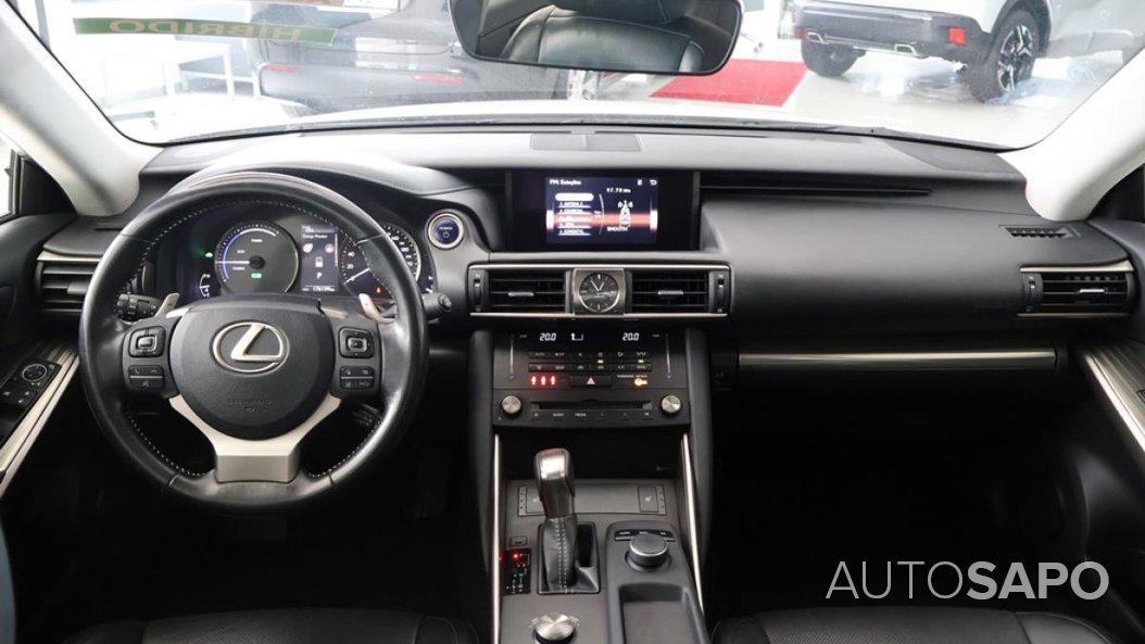 Lexus IS de 2018