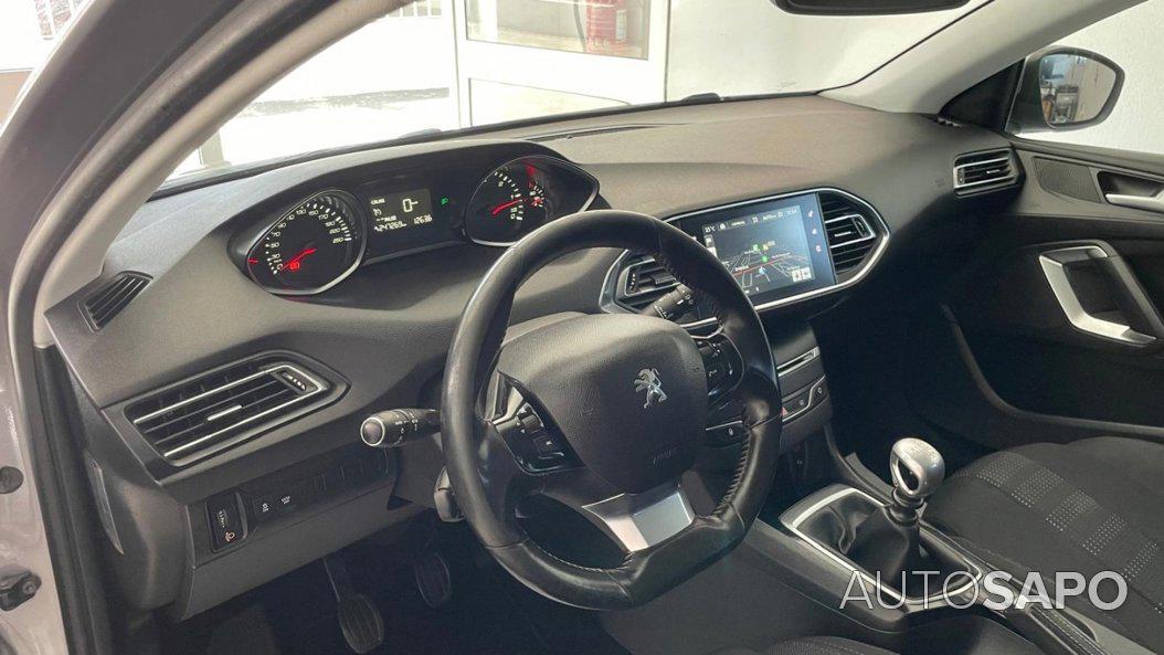 Peugeot 308 de 2015