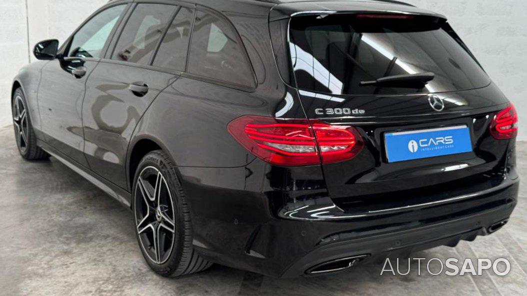 Mercedes-Benz Classe C 300 de AMG Line de 2020
