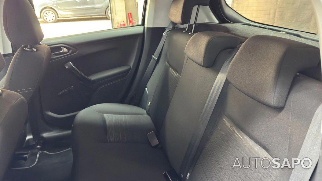 Peugeot 208 de 2013