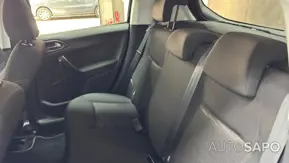 Peugeot 208 de 2013