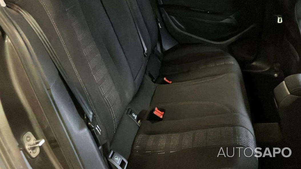 Peugeot 308 1.2 PureTech Allure EAT6 de 2015