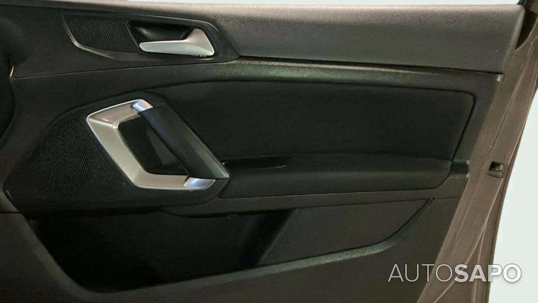 Peugeot 308 1.2 PureTech Allure EAT6 de 2015