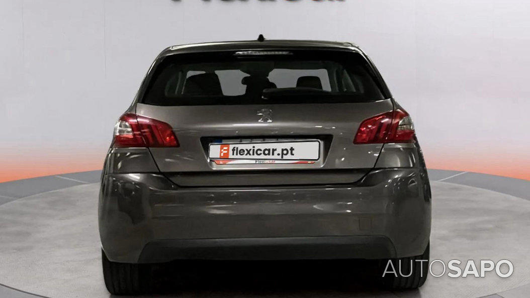 Peugeot 308 1.2 PureTech Allure EAT6 de 2015