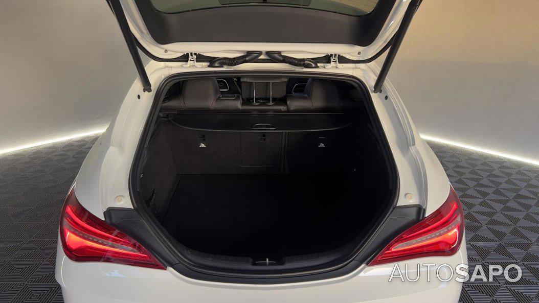 Mercedes-Benz Classe CLA 180 d Shooting Brake AMG Line Aut. de 2017