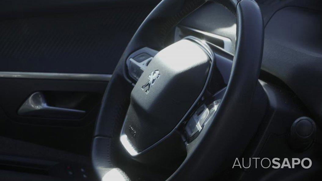 Peugeot 3008 1.5 BlueHDi Style de 2021