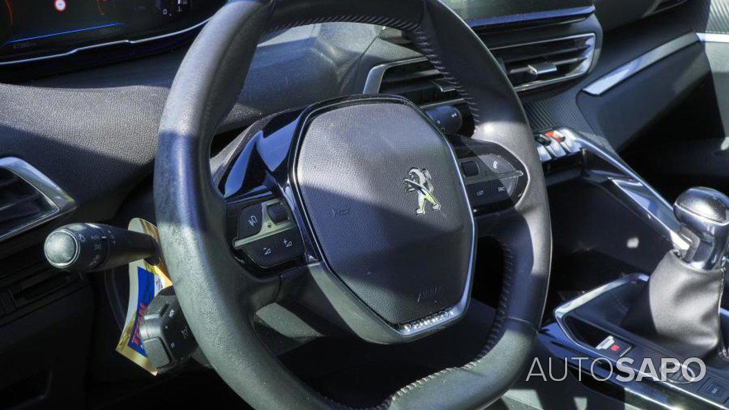 Peugeot 3008 1.5 BlueHDi Style de 2021