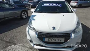 Peugeot 208 de 2015