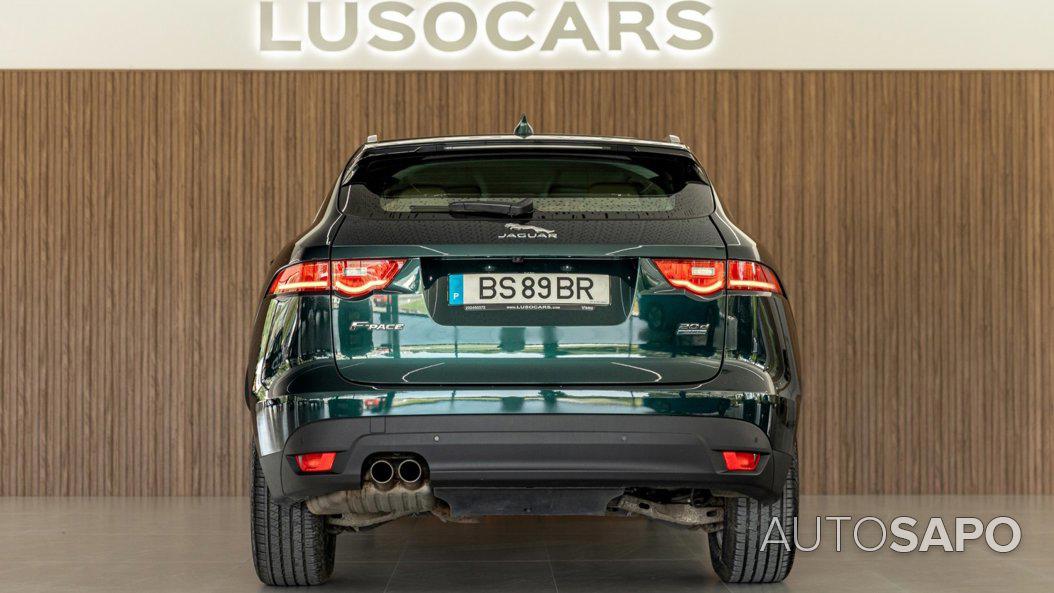 Jaguar F-Pace de 2016