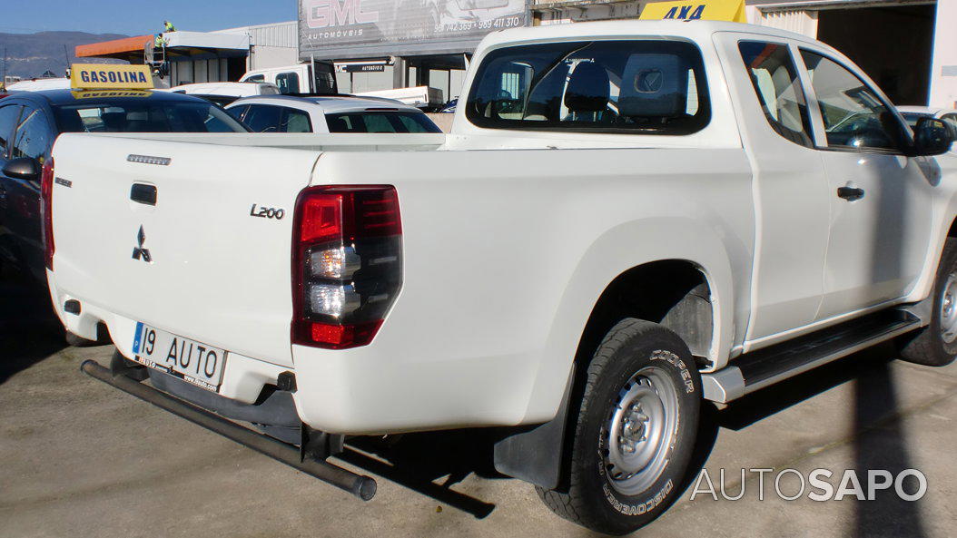 Mitsubishi L200 2.4 DI-D Club Invite 4WD de 2020