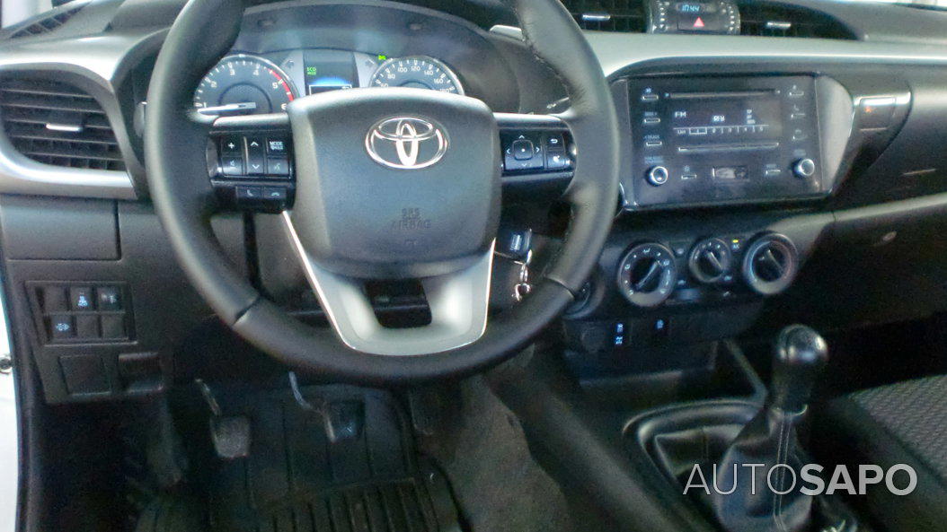 Toyota Hilux 2.4 D-4D 4WD CD CM de 2021