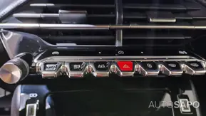 Peugeot 2008 1.2 PureTech Allure EAT8 de 2024