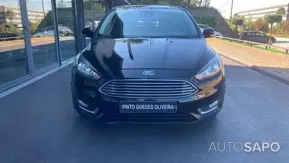 Ford Focus 1.0 SCTi Titanium de 2015