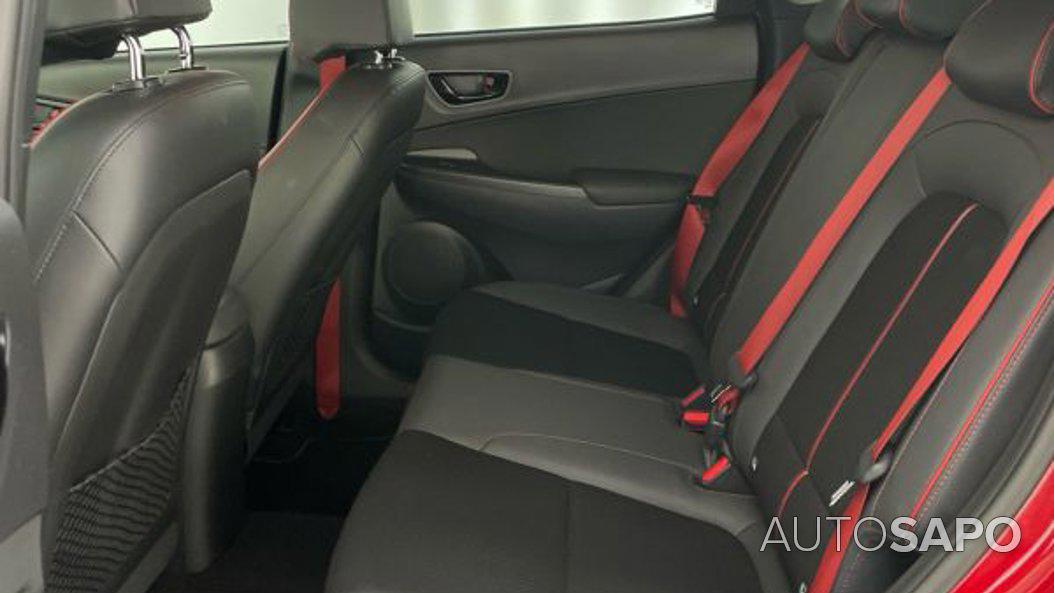 Hyundai Kauai 1.0 T-GDi Premium Pele/Tecido Vermelho de 2019