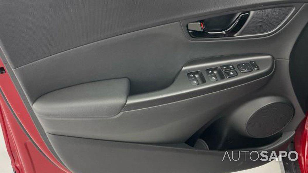 Hyundai Kauai 1.0 T-GDi Premium Pele/Tecido Vermelho de 2019