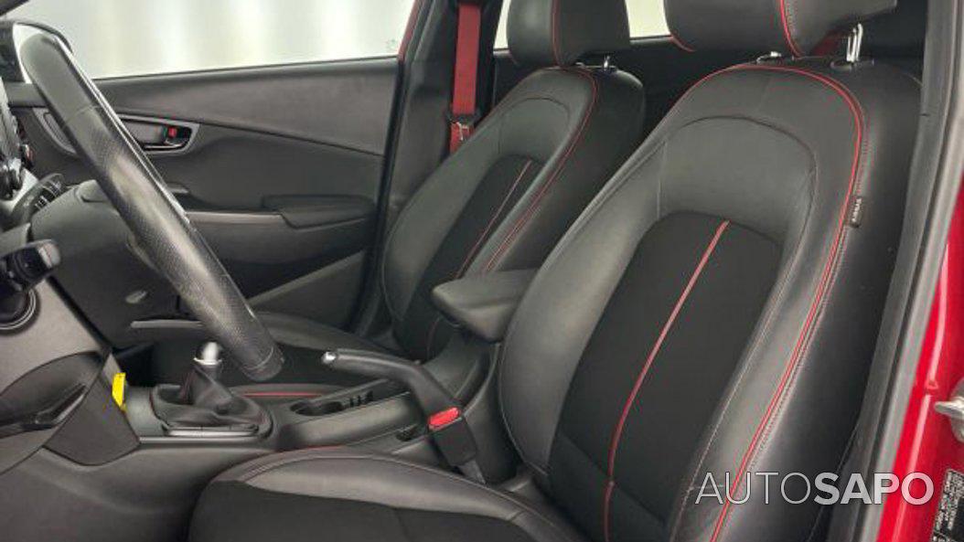 Hyundai Kauai 1.0 T-GDi Premium Pele/Tecido Vermelho de 2019
