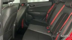 Hyundai Kauai 1.0 T-GDi Premium Pele/Tecido Vermelho de 2019