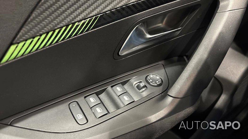 Peugeot 2008 1.2 PureTech Active de 2024