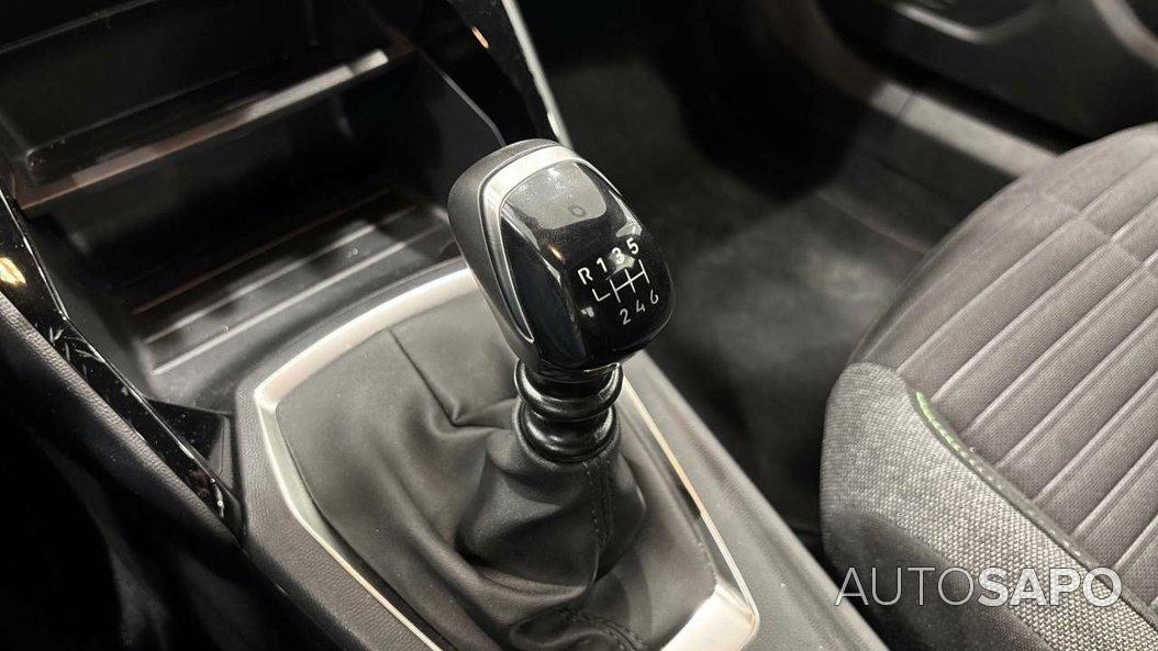 Peugeot 2008 1.2 PureTech Active de 2024
