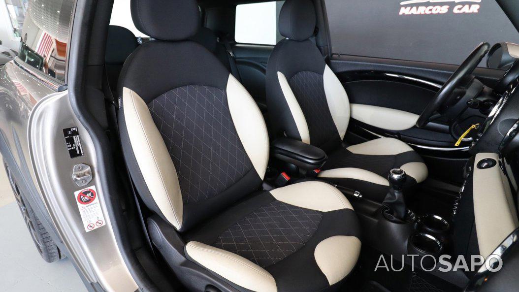 MINI Cooper de 2011