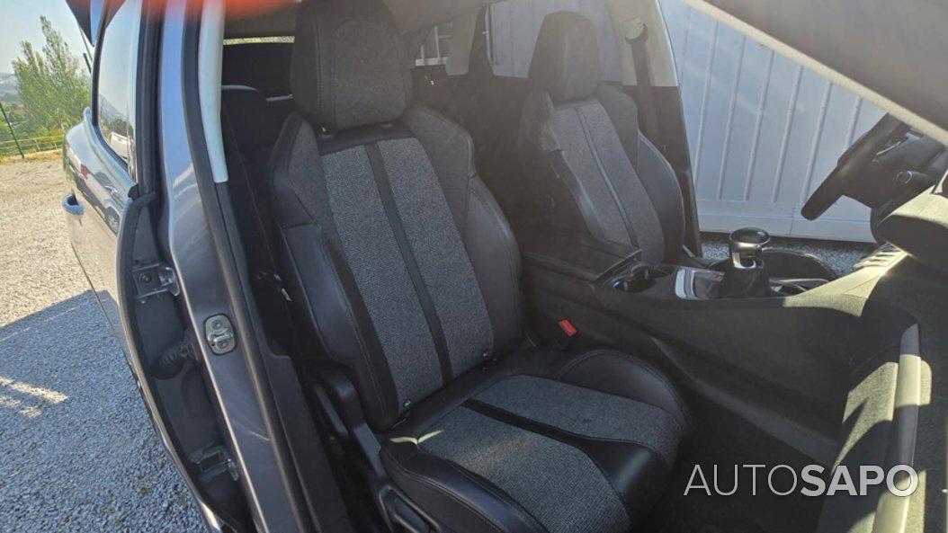 Peugeot 3008 1.5 BlueHDi Allure de 2018