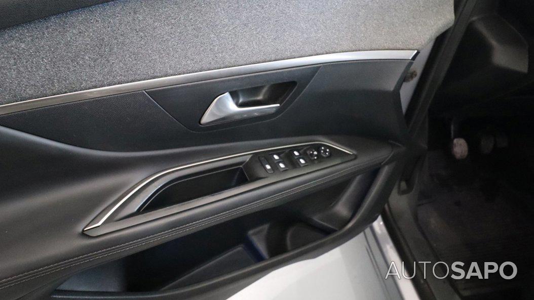 Peugeot 3008 1.5 BlueHDi Allure de 2018