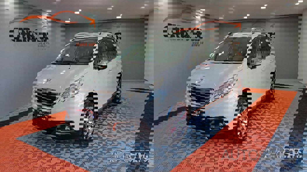 Peugeot 2008 1.2 PureTech Allure de 2015