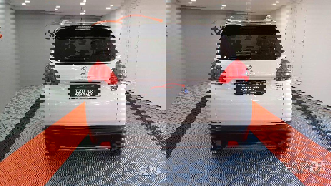Peugeot 2008 1.2 PureTech Allure de 2015