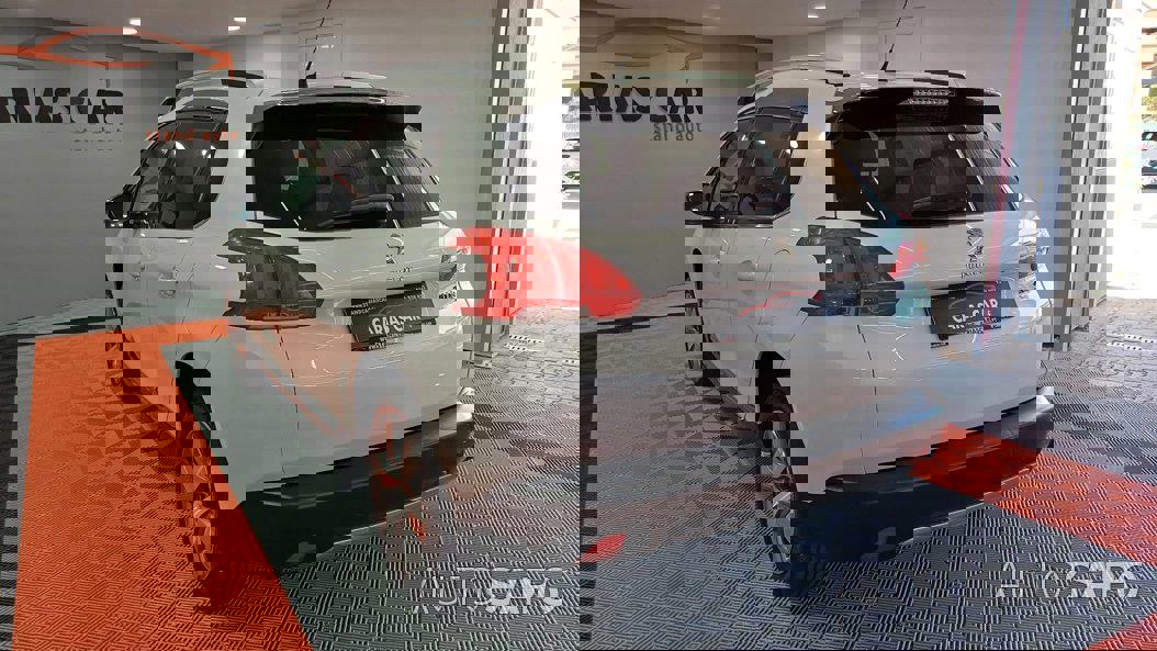 Peugeot 2008 1.2 PureTech Allure de 2015