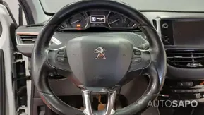 Peugeot 2008 1.2 PureTech Allure de 2015