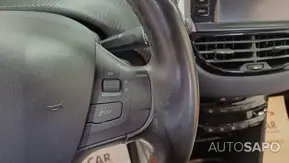 Peugeot 2008 1.2 PureTech Allure de 2015