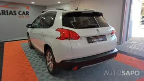 Peugeot 2008 1.2 PureTech Allure de 2015
