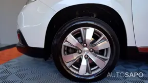 Peugeot 2008 1.2 PureTech Allure de 2015